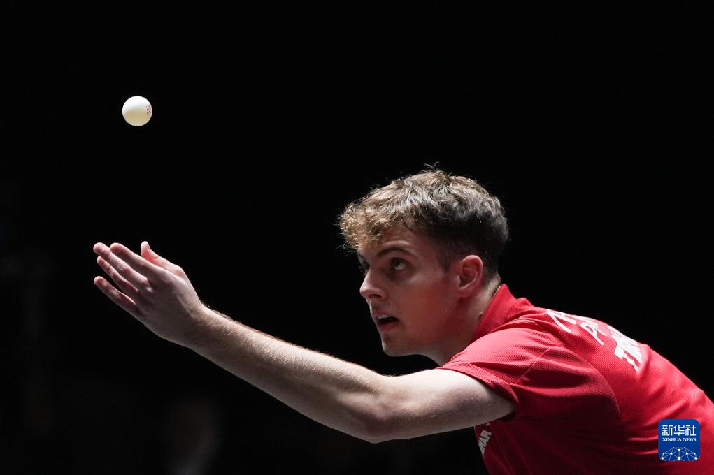 两支强队依 两支强队依