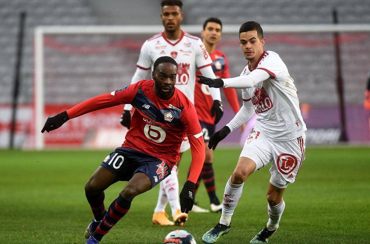 在本次赛中 在本次赛中