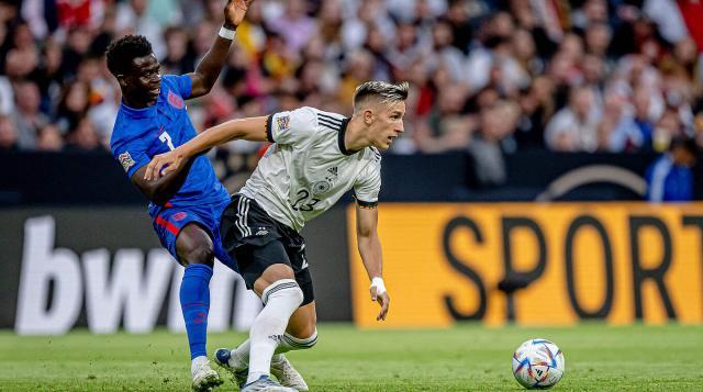 事环境里都 事环境里都